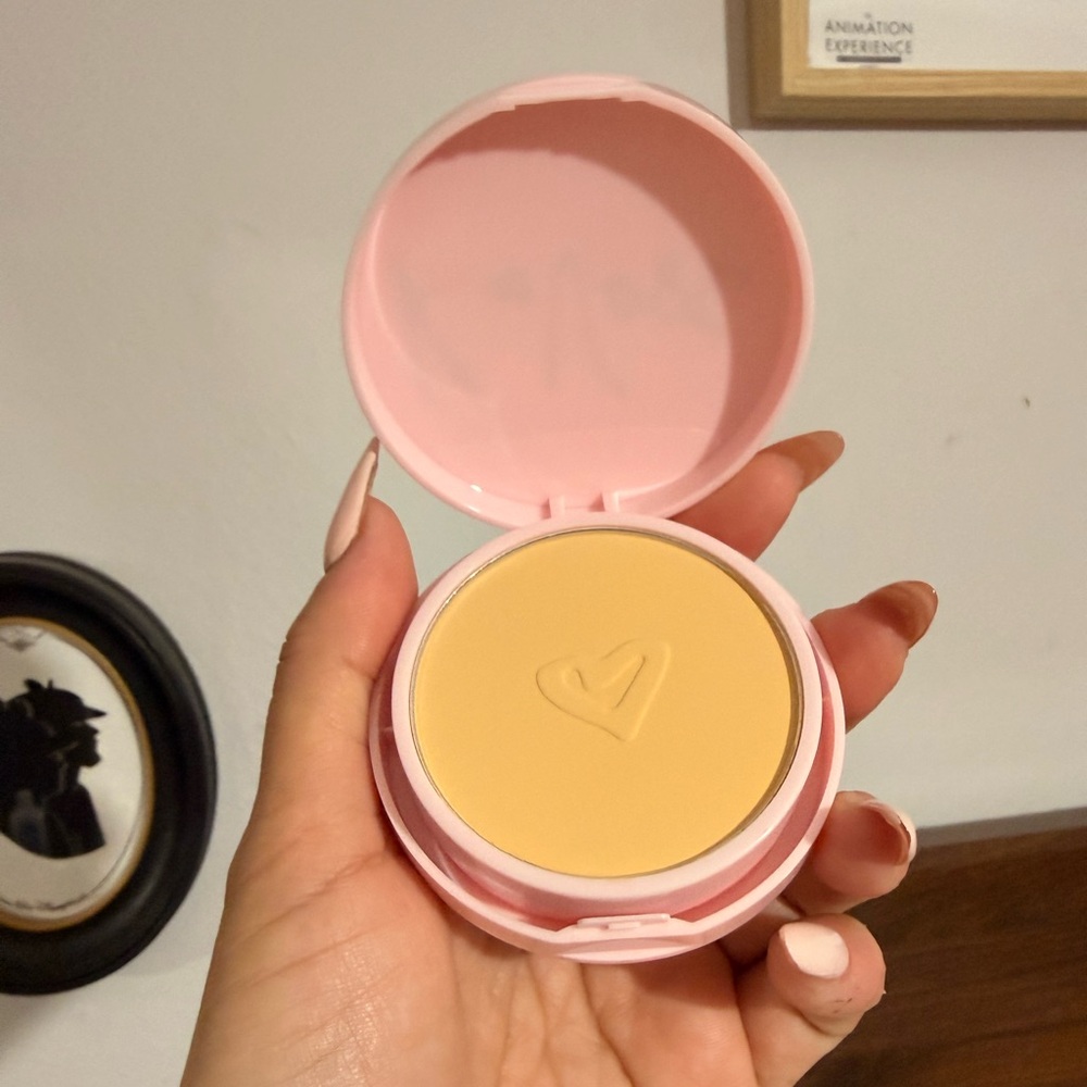 Pixie Powder Setting Powder - Picture 6 of 6